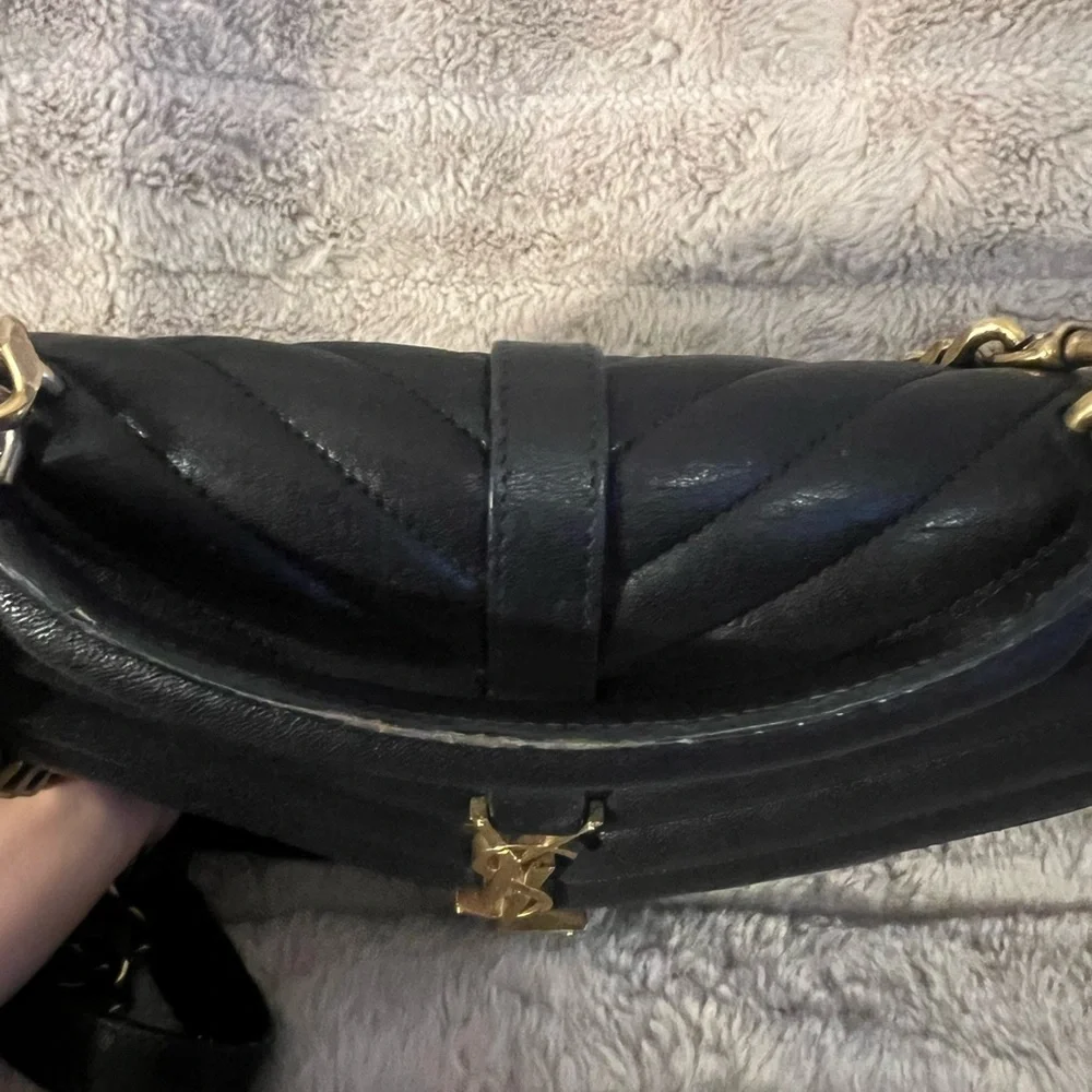 Saint Laurent Black Quilted Leather Shoulder Bag with Gold Hardware - Picture 8 of 15